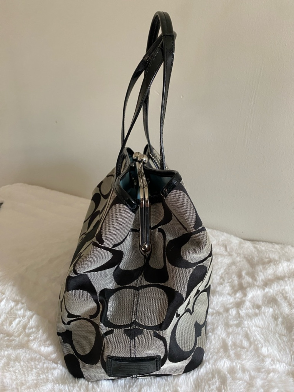 Coach F13533 Signature Kiss Lock Center Satchel (Vintage) - Picture 4 of 15
